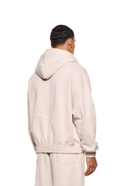 Sports Zip Hoodie Beige 8 Sports Zip Hoodie Beige -olakala Verkäufe 20231020 Ola Kala eCom Sports Look05 Oberteil 0081