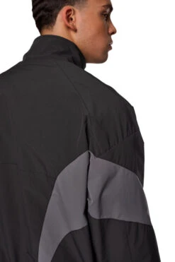 Sports Trackjacket Black -olakala Verkäufe 20240114 Ola Kala eCom Sports2 Look03 Oberteil 0151