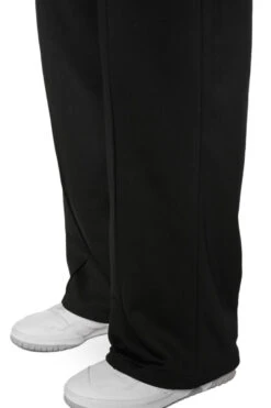 Sports Loose Fit Sweatpants Black -olakala Verkäufe 20240114 Ola Kala eCom Sports2 Look08 Unterteil 0287