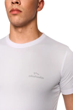 Sports Performance T-Shirt White 9 Sports Performance T-Shirt White -olakala Verkäufe 20240114 Ola Kala eCom Sports2 Look12 Oberteil 0345