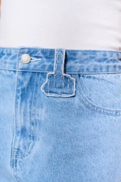 CC Blue Loose Fit Denim Pants -olakala Verkäufe 20240119 OlaKala eCom CC4.0 Look11 hose 0411