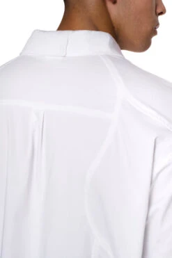 CC Anatomy Shirt White -olakala Verkäufe 20240909 Ola Kala CC Exquisite eCom Look01 0044