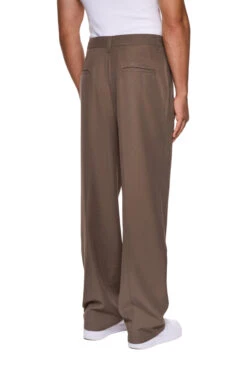 CC Dress Pants Regular Brown -olakala Verkäufe 20240909 Ola Kala CC Exquisite eCom Look07 0193 937bff2a 396d 420b 8fde f33886335bc1