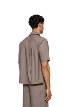 Linen Short Sleeve Shirt Beige -olakala Verkäufe 20250506 Olakala PANGEA eCom Look02 Oberteil 0206