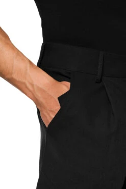 Linen Shorts Black -olakala Verkäufe 20250506 Olakala PANGEA eCom Look04 Unterteil 0403